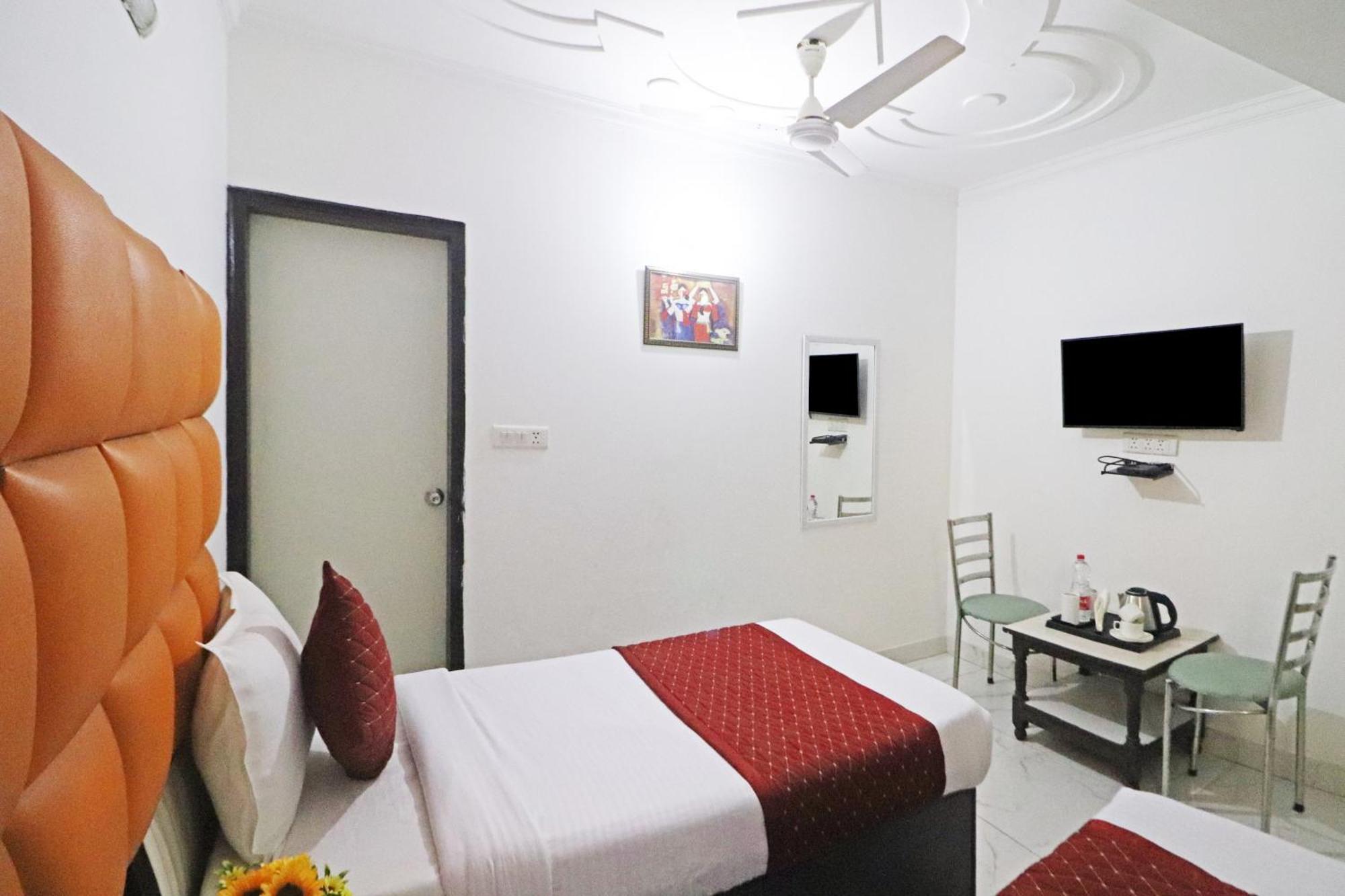 Clink Airport Stay -New Delhi Buitenkant foto